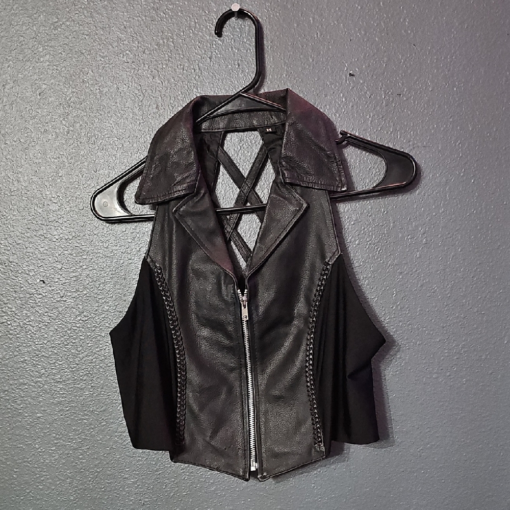 Black Leather Motorcycle Vest with Zipper Closure Braided Leather